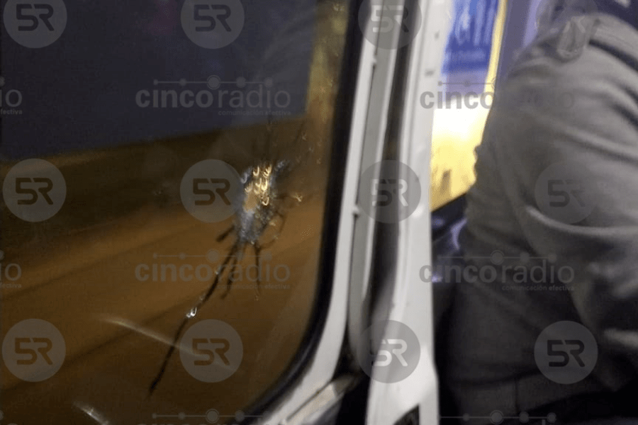 A punta de balazos, asaltan ruta 25 en la Recta a Cholula