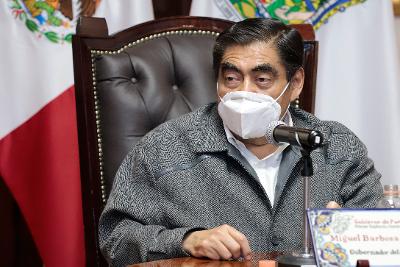 Jóvenes de la capital poblana tienen actitud de comodidad ante la pandemia; Barbosa les pide que acudan a vacunarse 