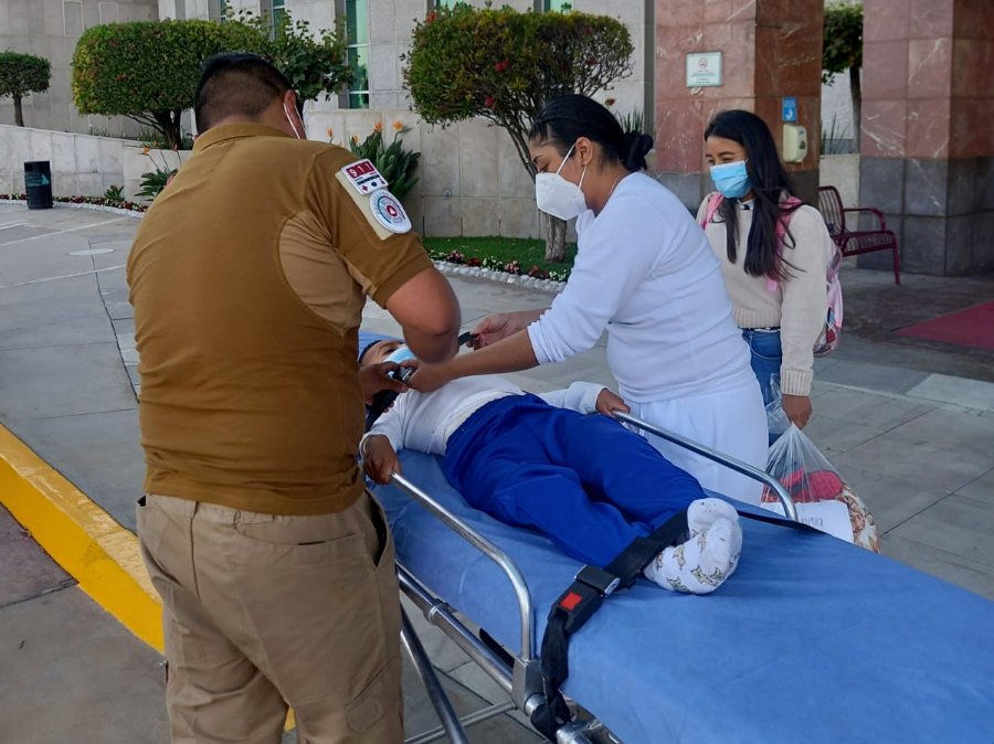 Ayuntamiento de Xiutetelco coordina traslado de un menor a CDMX para que recupere su movilidad