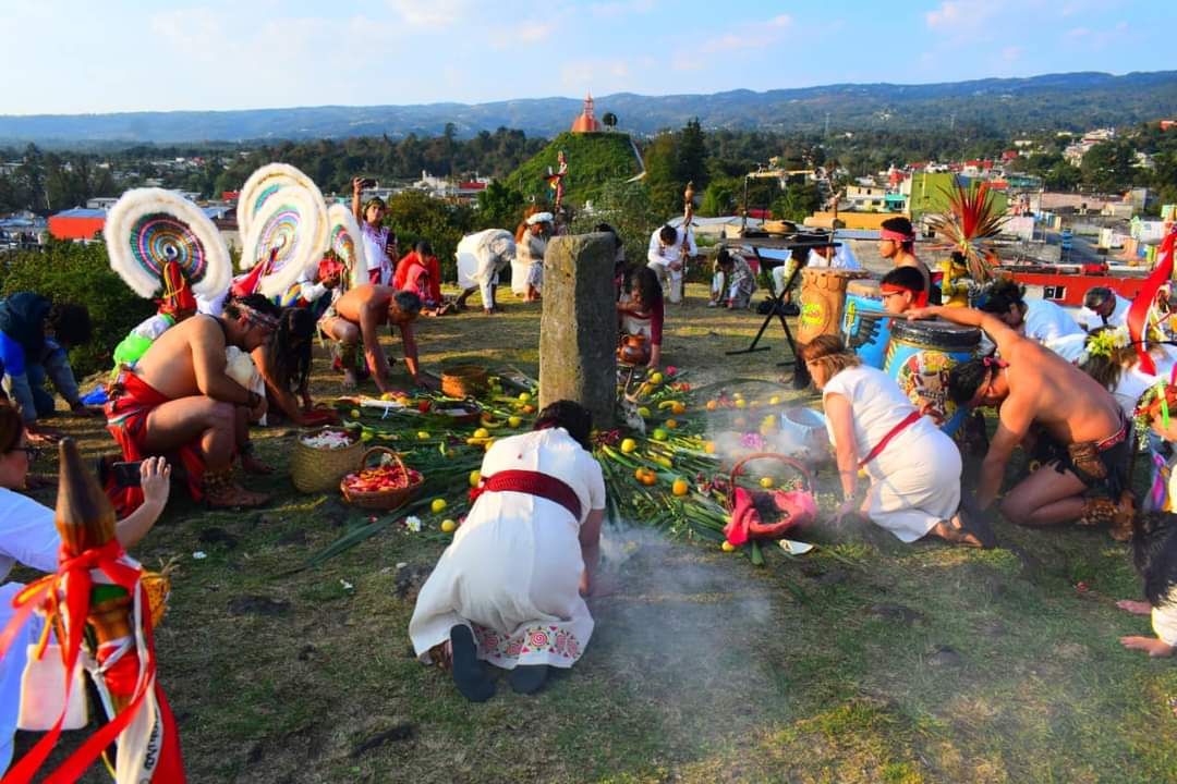 Con rituales y danza, Xiutetelco recibe la primavera