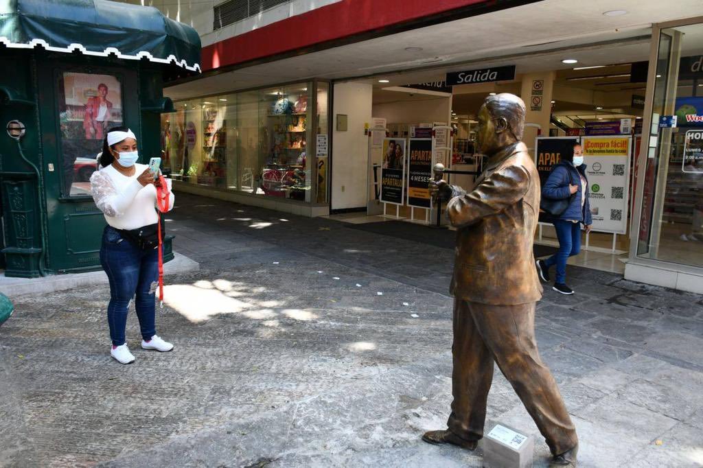 Ordenamiento de los ambulantes llega al 90 %, presume Eduardo Rivera