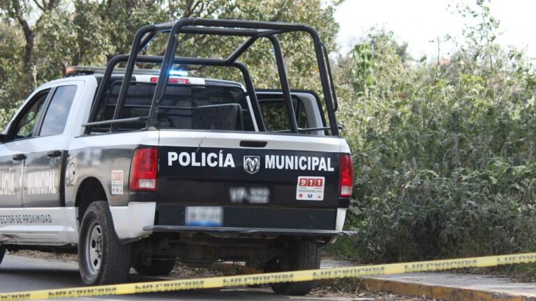Localizan cadáver de una mujer en barranca de Acatzingo