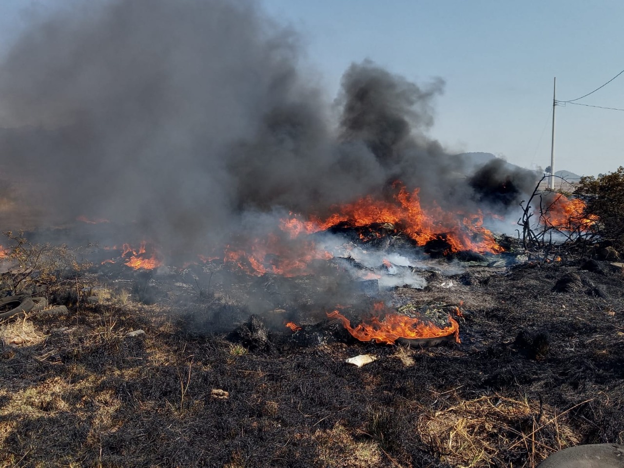Mitigan tres incendios forestales en Zautla