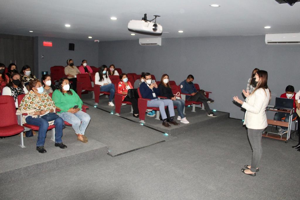 María de la Barreda y equipo del DIF de San Pedro Cholula reactivan programas sociales