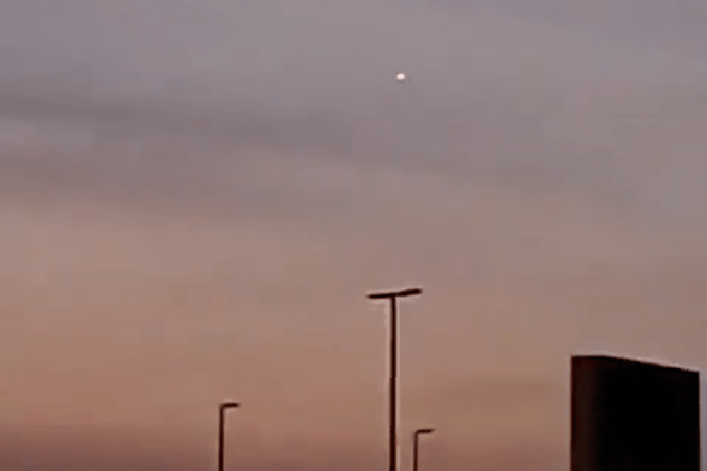 OVNI en el cielo de Puebla: reportan un objeto extraño frente a Sam’s de la CAPU (video)