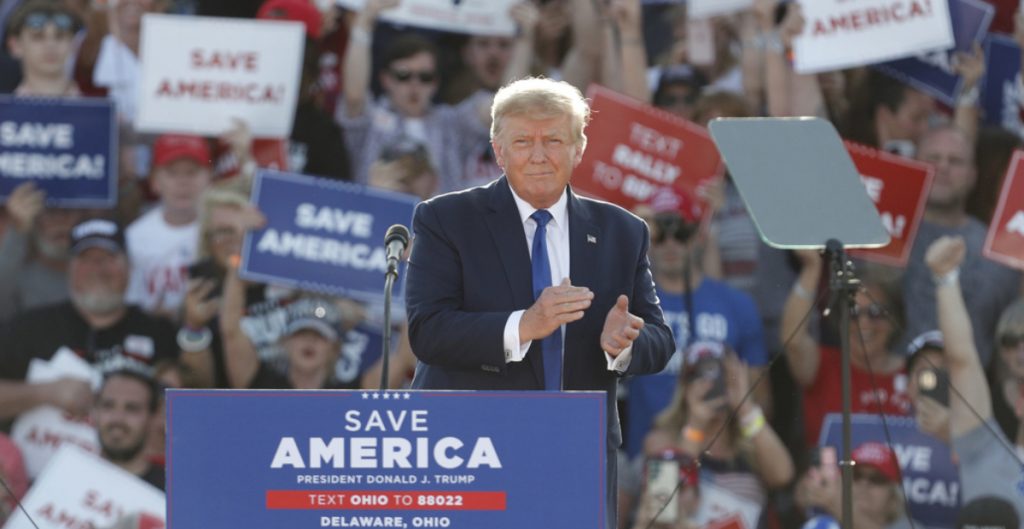 Donald Trump se burla de AMLO: «lo amenacé y movilizó 28 mil soldados gratis»
