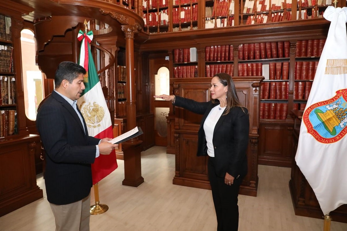 Primer cambio en el gabinete de Rivera: llega Carolina Morales al DIF, en lugar de Francisco Ramírez