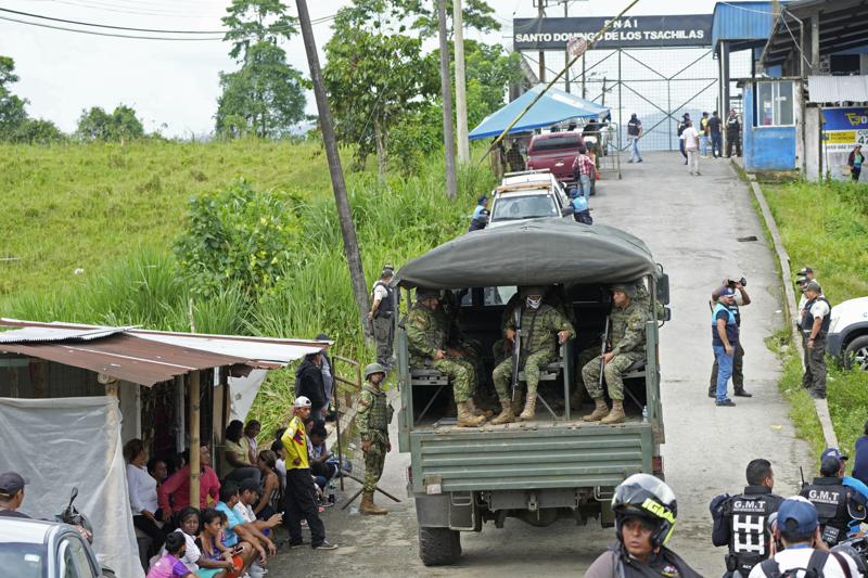 Al menos 43 muertos tras motín violento en cárcel de Ecuador