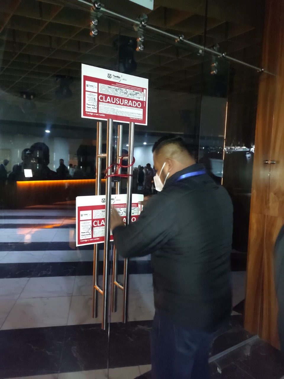Por vender bebidas alcohólicas el Ayuntamiento de Puebla clausuró 4 establecimientos