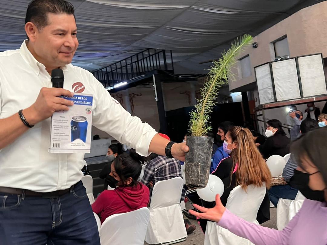 Requerimos multiplicadores de opinión para frenar los hábitos que atentan vs la salud: Armenta 