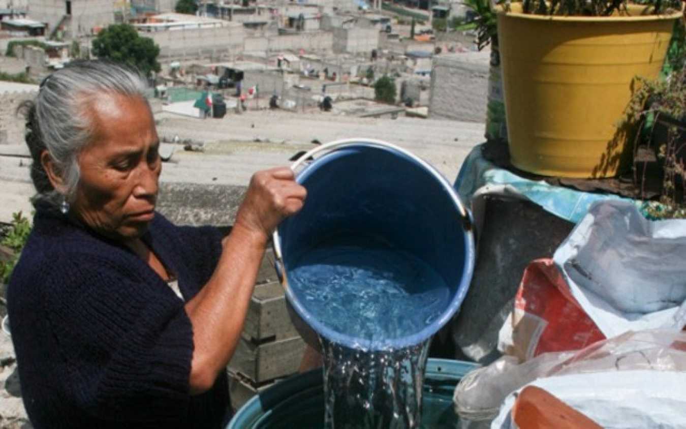 Moreno Valle y Rivera Pérez permitieron la privatización del agua en Puebla: Barbosa
