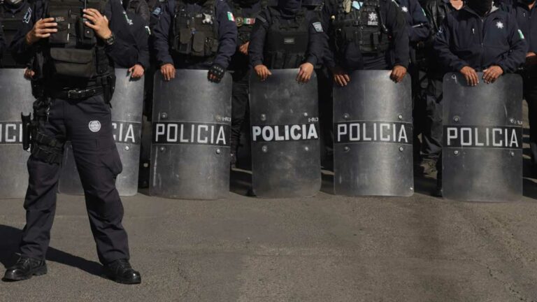 Investigan a 20 policías de Acatlán por el asesinato de su exdirector