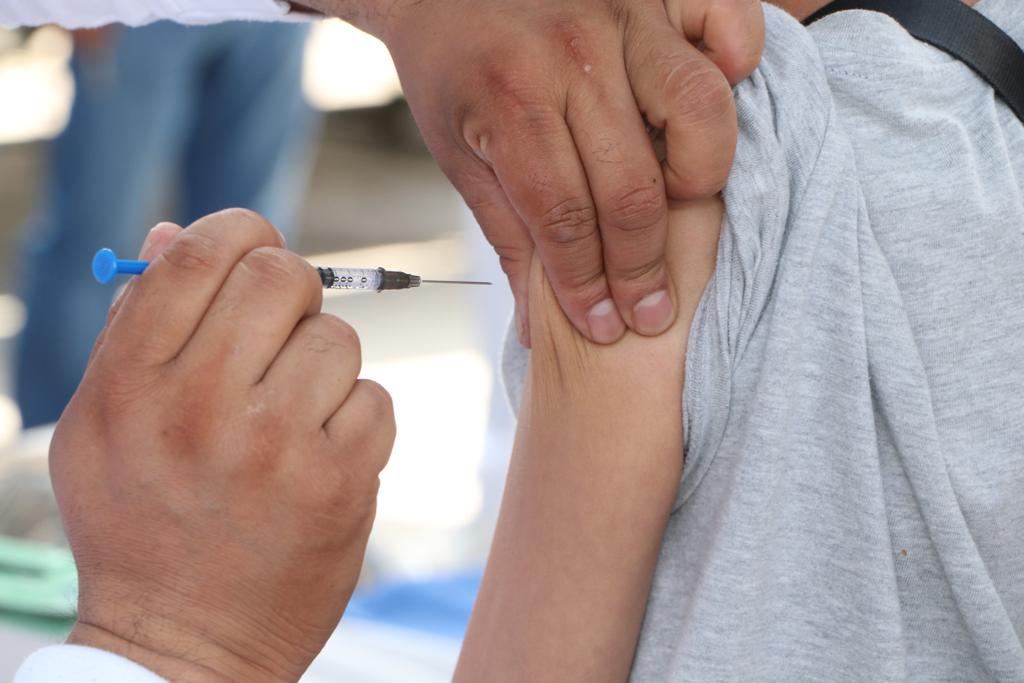 81 % de menores de entre 12 y 14 años se aplicó la vacuna contra COVID-19: Salud