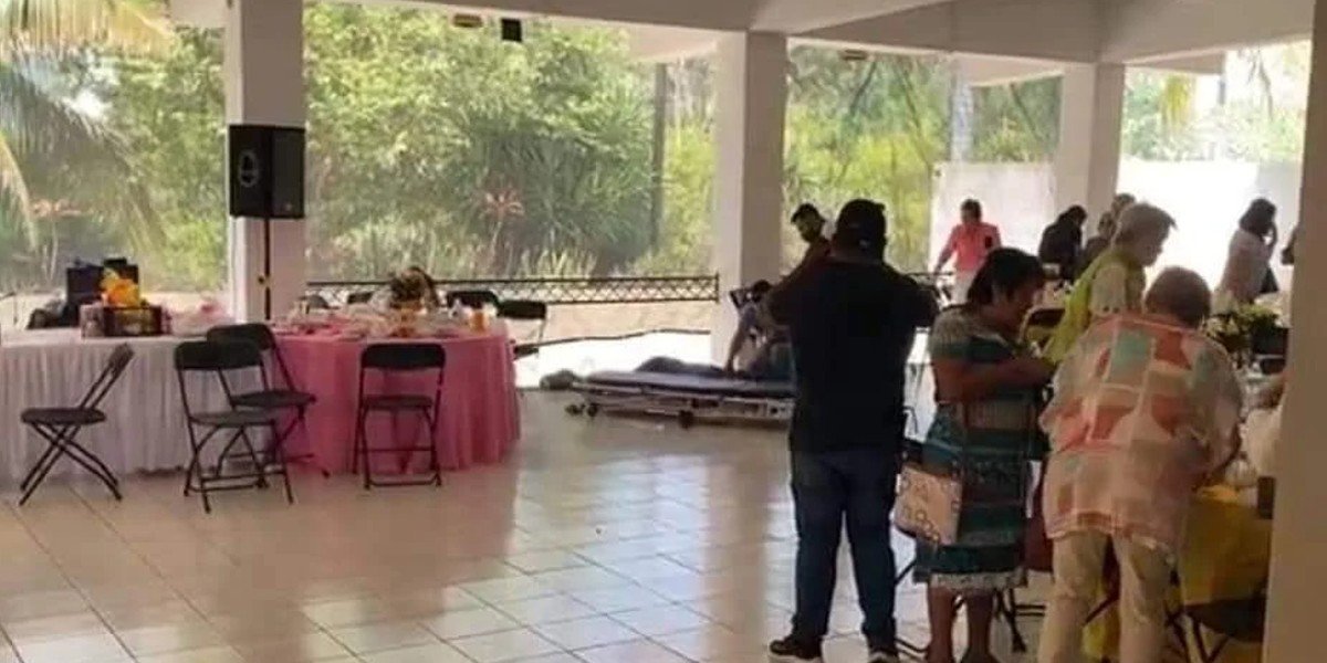 Asesinan a tiros al presidente del DIF municipal en Acayucan, en pleno desayuno con mujeres