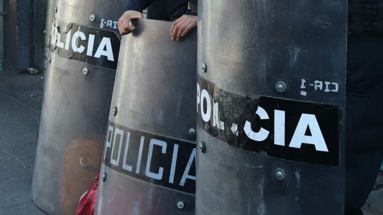 Policías de Acatlán de Osorio no estaban certificados y pese a ello portaban armas