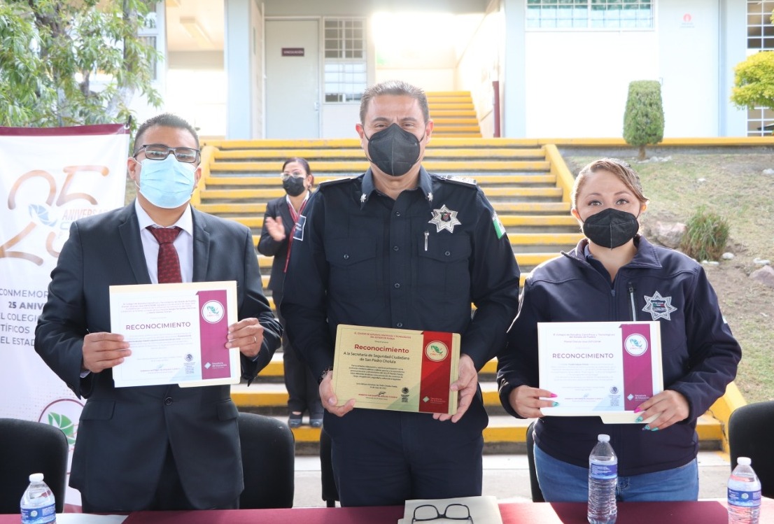 SSC de San Pedro Cholula imparte taller a docentes sobre manejo de crisis