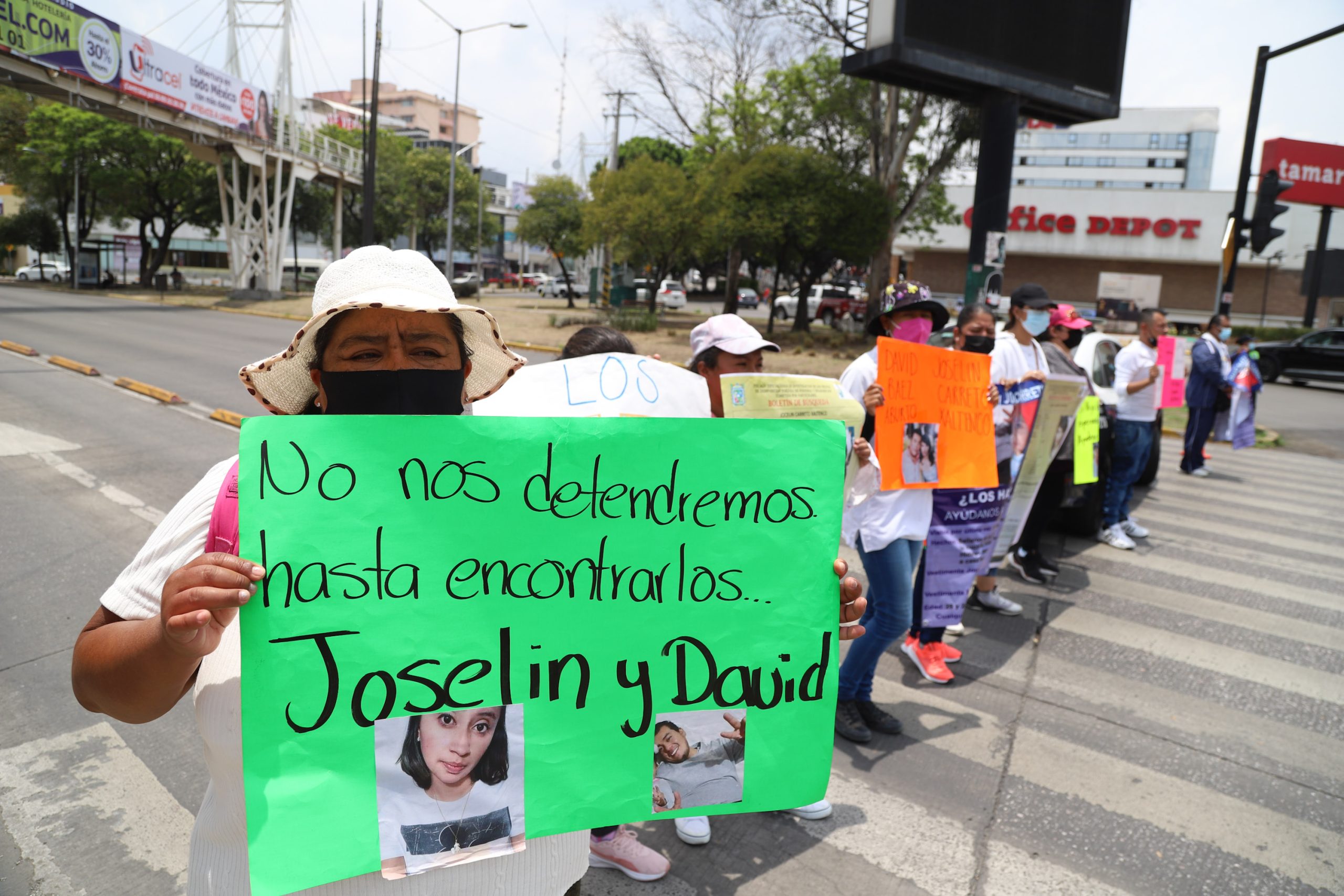 Familiares de los desparecidos de «La Cuchilla» se manifiestan en Casa Aguayo y la Fiscalía
