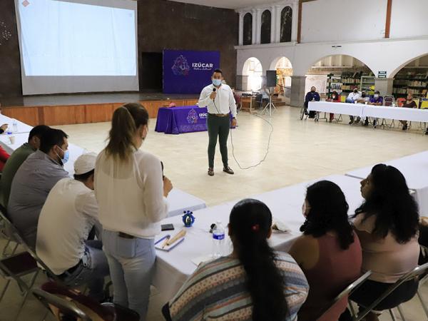 En Izúcar, la Secretaría de Turismo imparte taller de Turismo Inclusivo