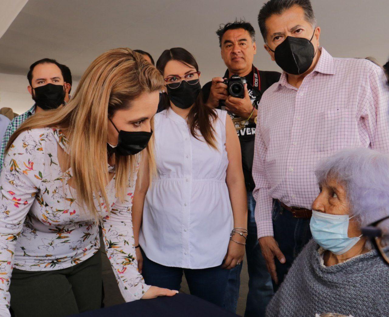 Paola Angon y María de la Barreda  encabezan “Miércoles a tu lado en Plaza de la Concordia” 