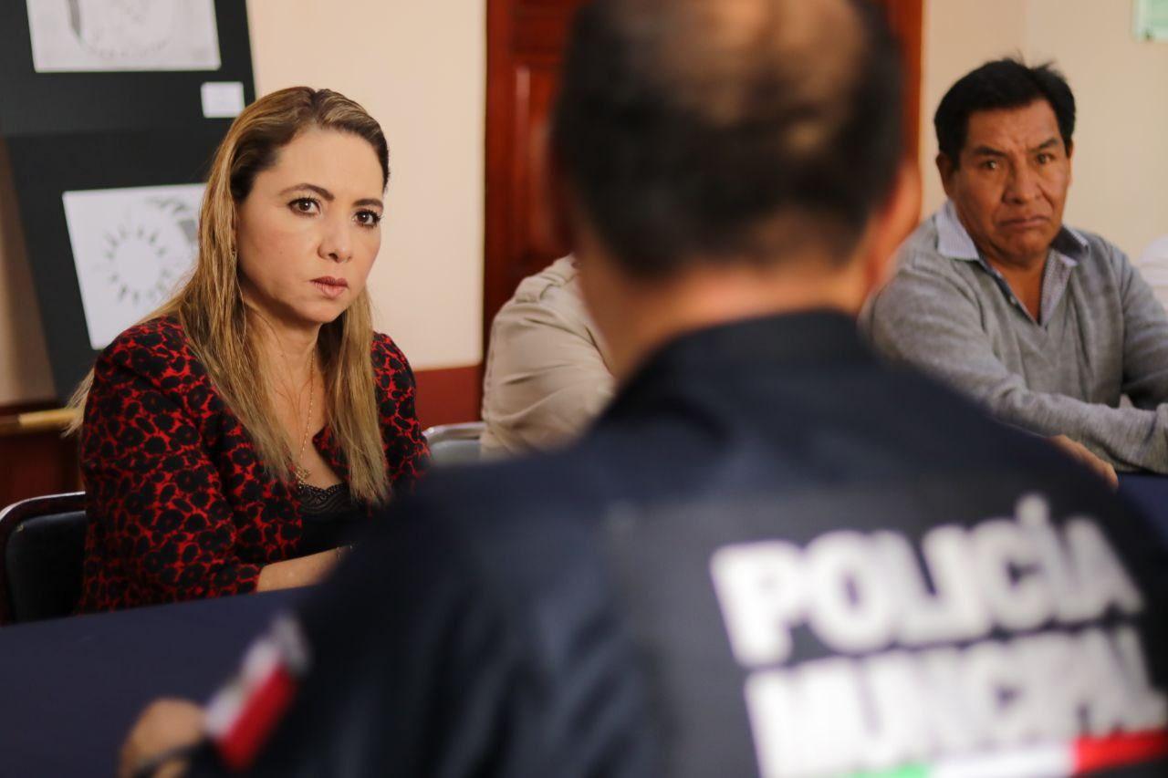 Paola Angon se reúne con ediles auxiliares para abordar  temas de seguridad