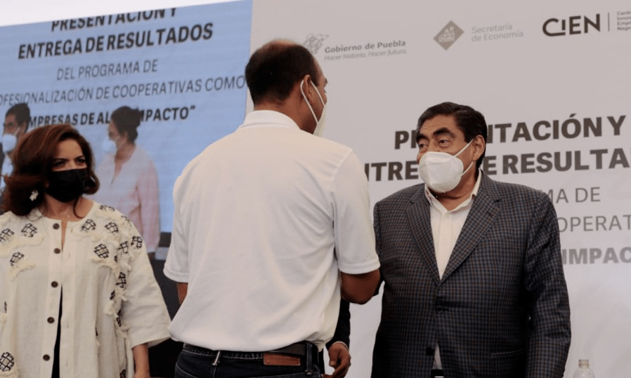 A las cámaras empresariales, no les pasó como Lupita D’alessio: les dimos la libertad y no les gustó, afirma Miguel Barbosa