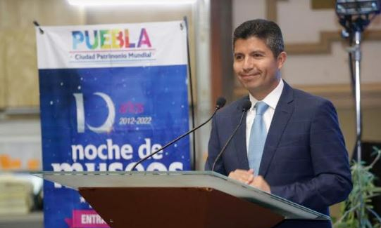 El alcalde de Puebla aumenta su seguridad personal porque, «México es muy violento» (VIDEO)