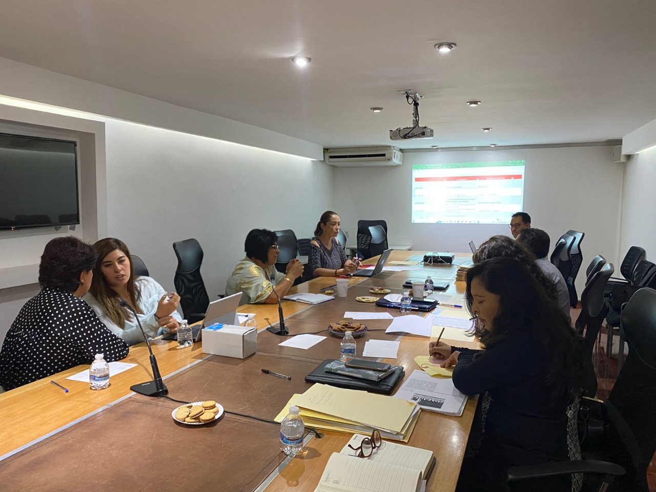 Diputadas van por la regularización de escuelas en San Martín Texmelucan