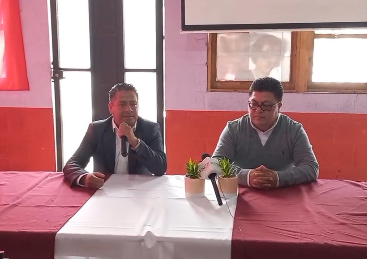 Los Ángeles de Charly y Vagón Chicano en el cierre de la feria de Xiutetelco