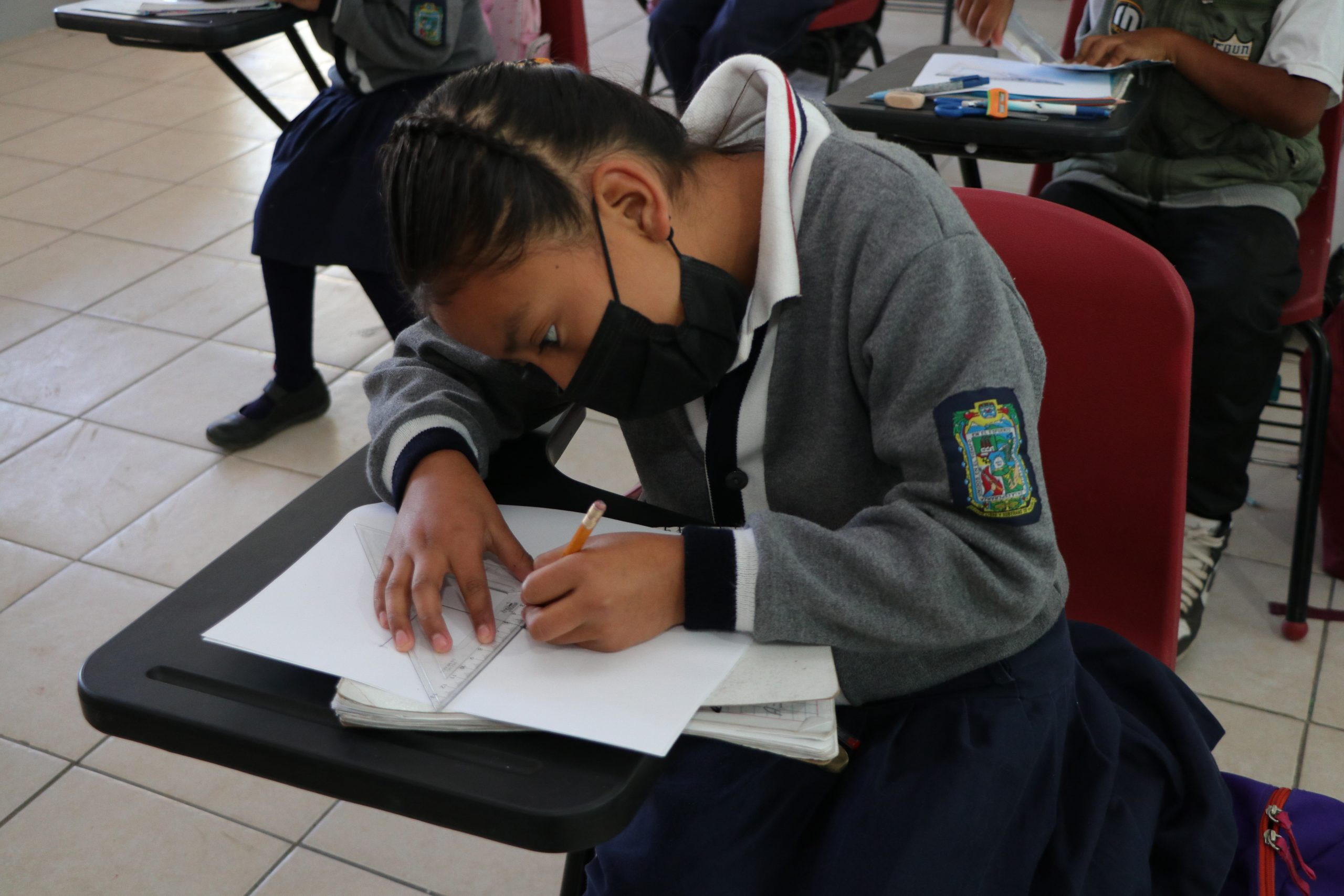 SEP de Puebla beneficiará a 10 mil 280 estudiantes con becas