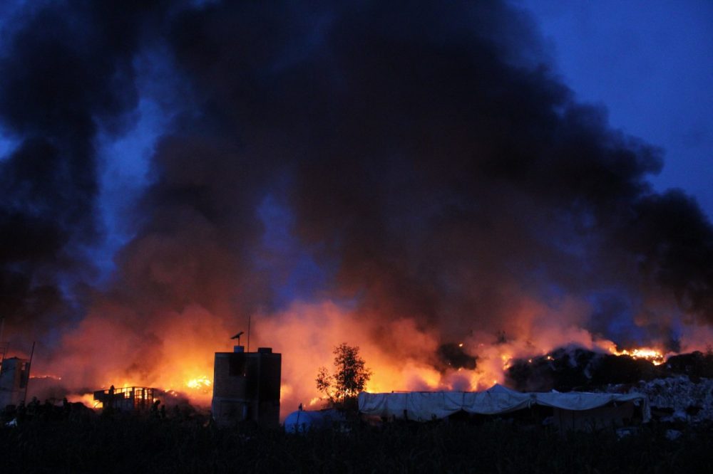 Incendio consume planta recicladora en San Miguel Canoa