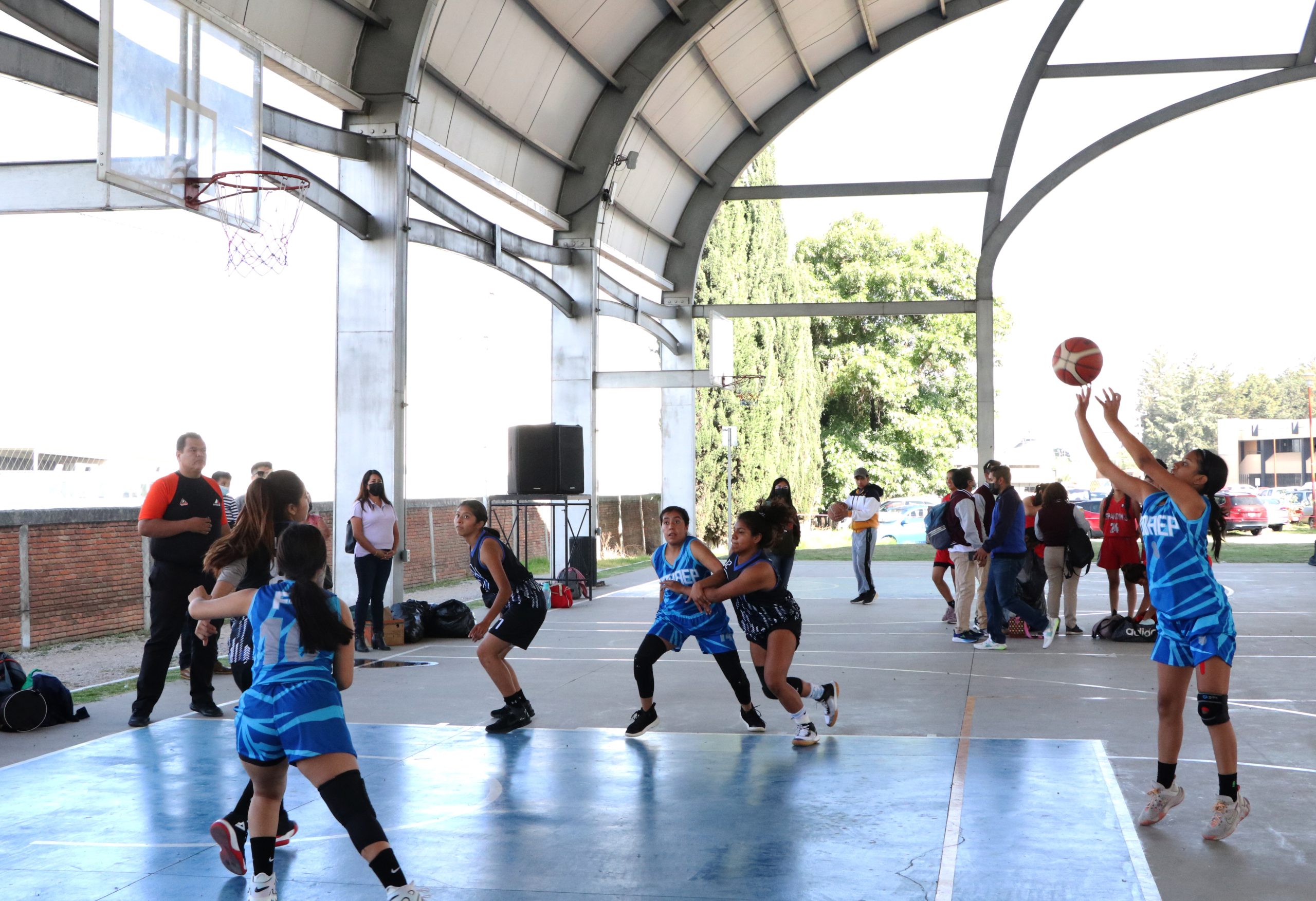 Con un evento deportivo, el COBAEP celebra 40 años