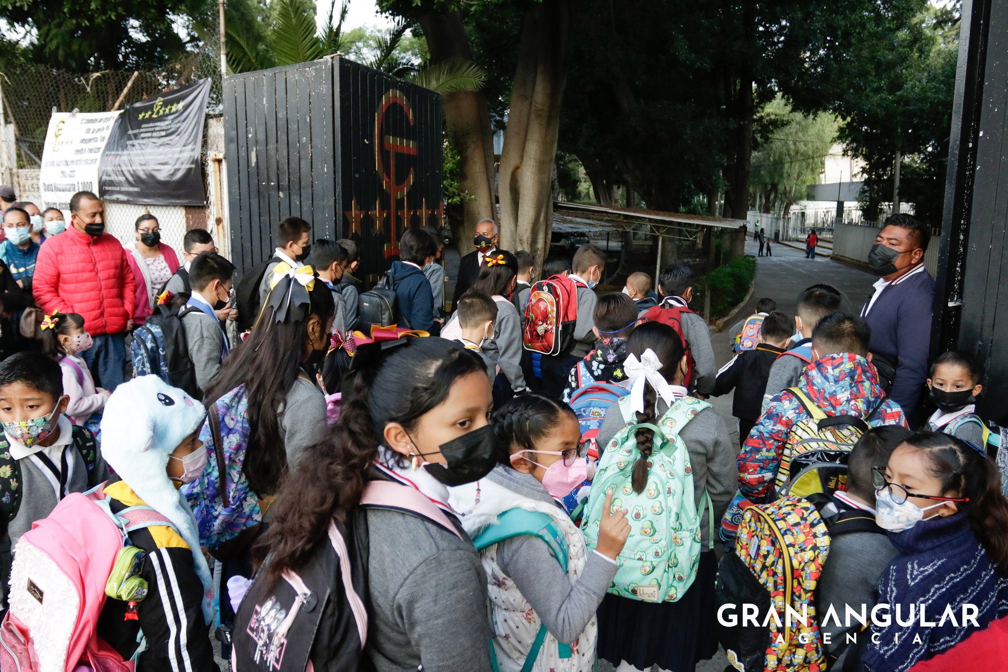 Más de 1.6 millones de estudiantes en Puebla regresaron a clases