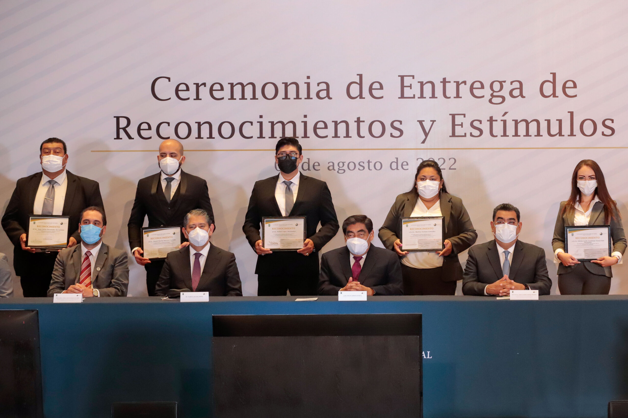 La FGE se destaca por su alto nivel de eficiencia y respeto a los derechos humanos: Barbosa Huerta