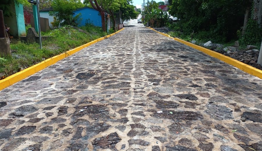 Interviene Infraestructura vialidades en Xayacatlán, Pantepec, Ayotoxco, Axutla y Tenampulco