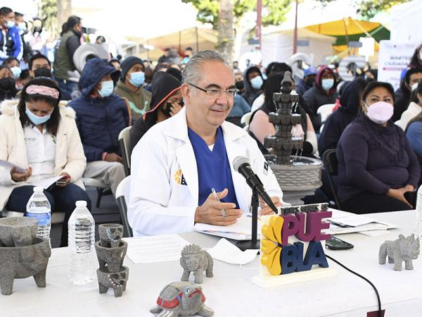 Abre Salud primera dosis para menores en jornada vigente en Puebla capital y 14 municipios