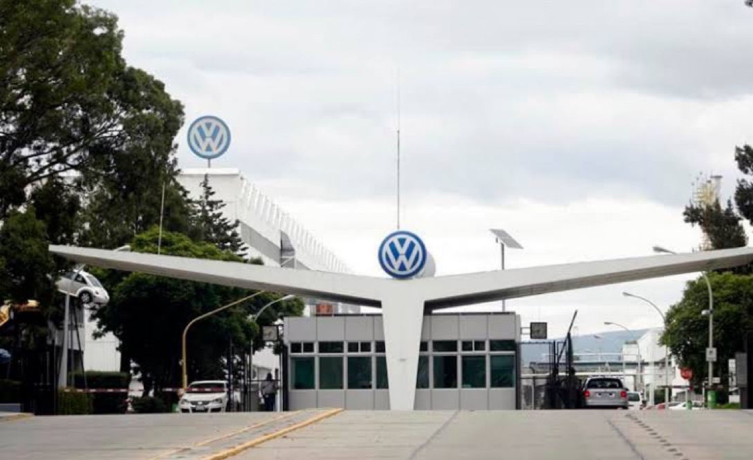 Se conjura huelga en Volkswagen; trabajadores aceptan el incremento del 11 por ciento