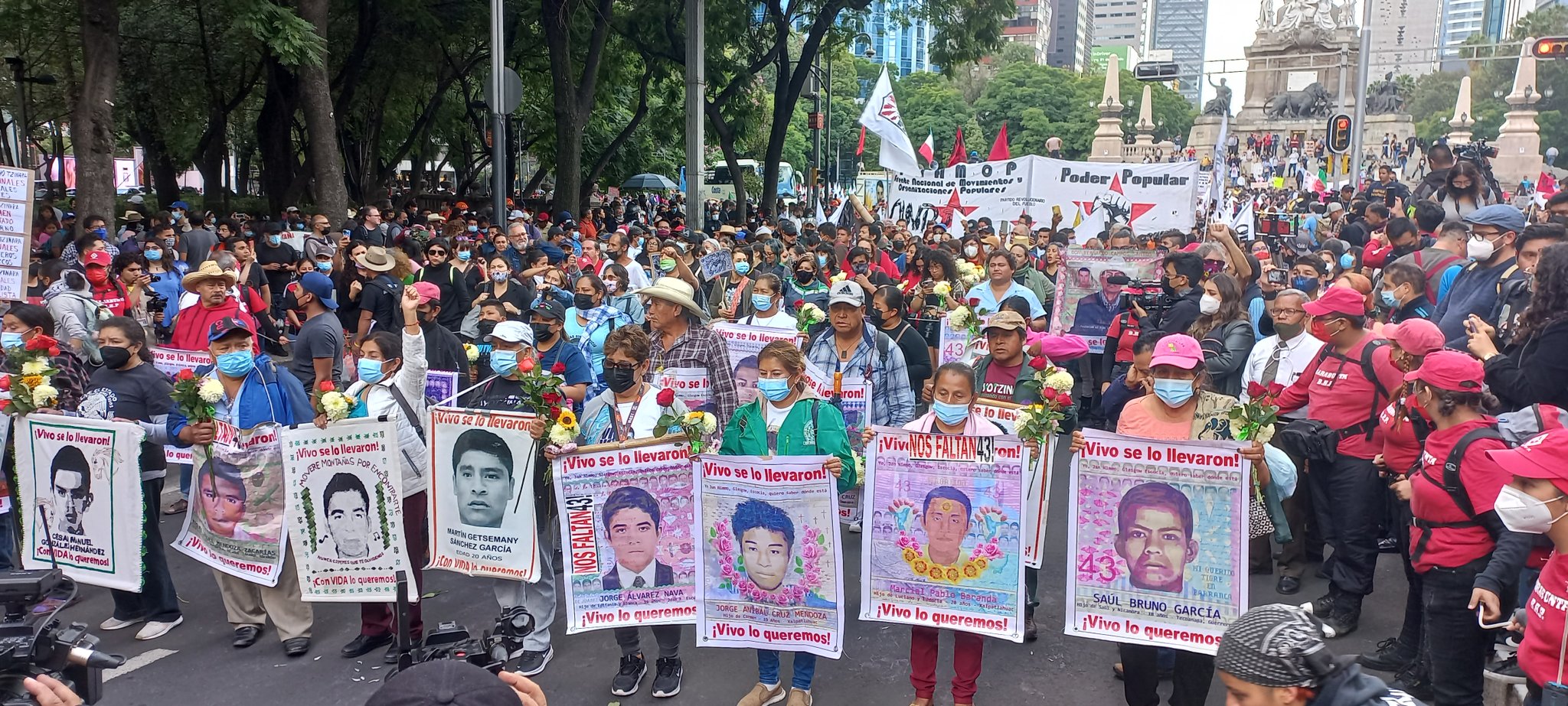Tres padres de normalistas murieron sin saber el paradero de sus hijos