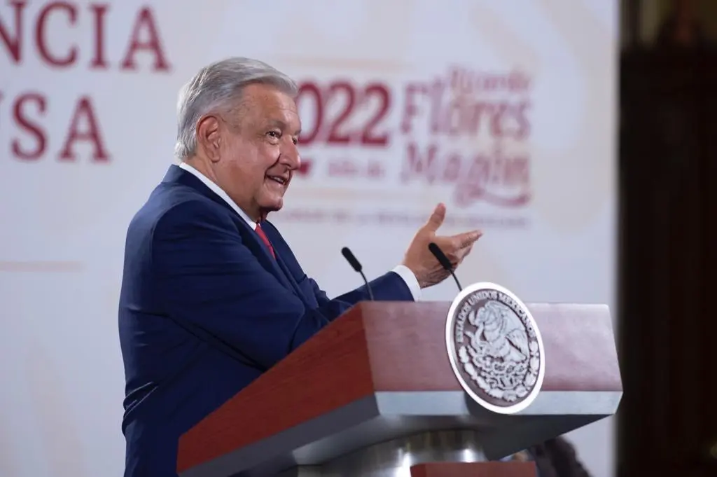 Economía informal o migración, válvulas de escape para no ser criminal: López Obrador