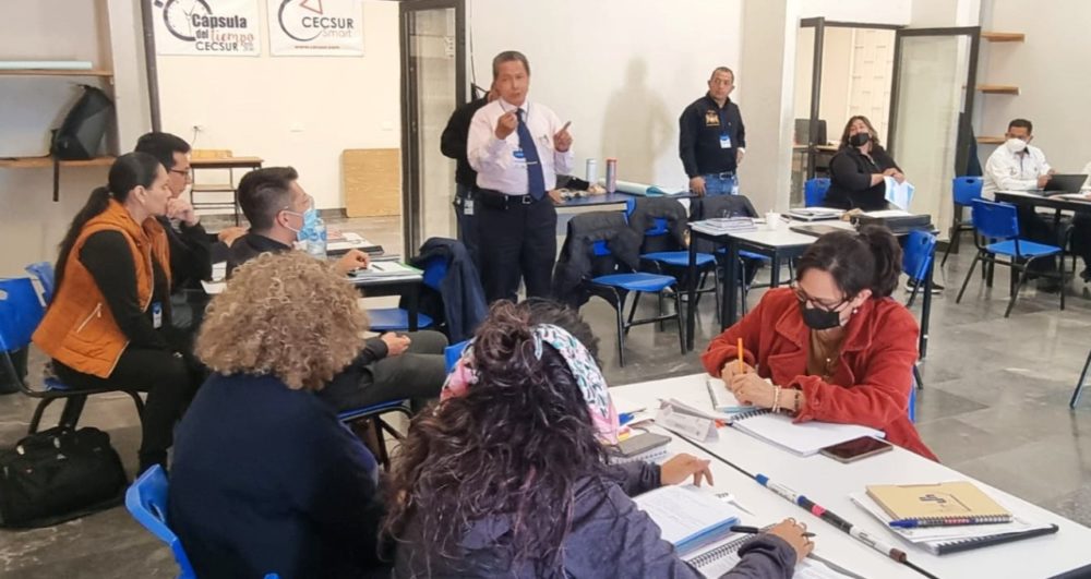Capacita SEP a centros escolares en seguridad escolar 