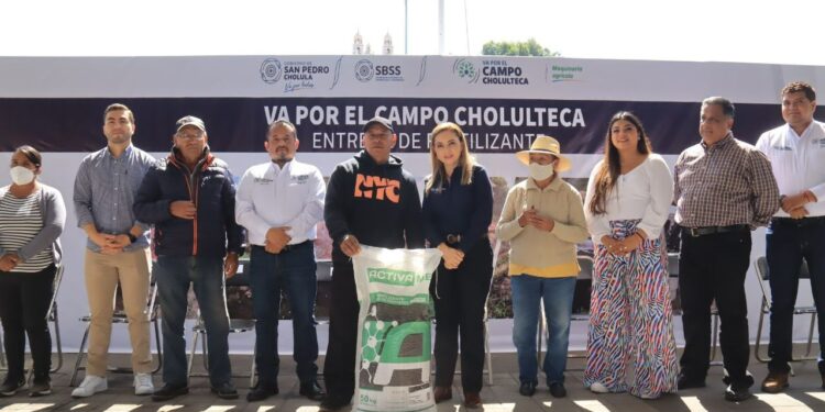 El campo Cholulteca es prioridad de mi gobierno: Paola Angon