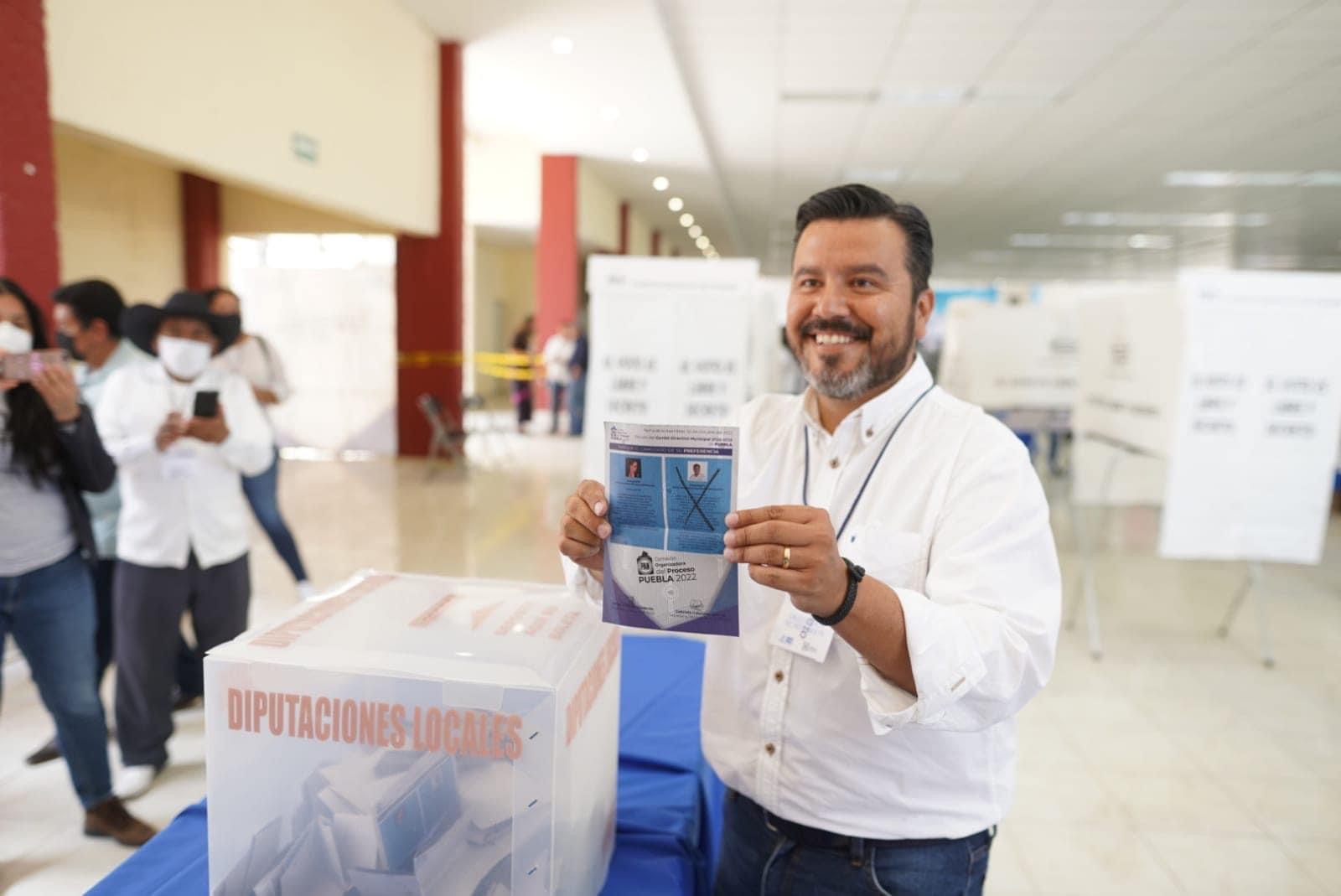 Con una votación arrasadora Jesús Saldivar fue reelegido al frente del PAN municipal de Puebla 