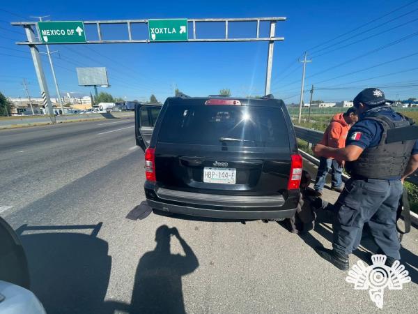 Policía Estatal frustra robo a camión de carga
