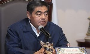 Barbosa sugiere que el magistrado Albino Soriano debe separarse del cargo temporalmente