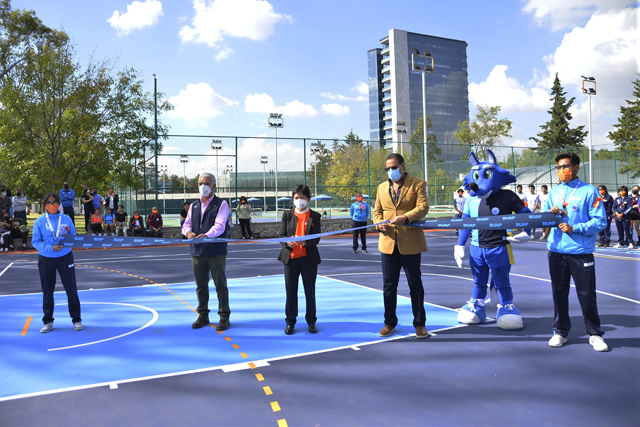 La Rectora Lilia Cedillo Ramírez inaugura cancha de handball en Ciudad Universitaria
