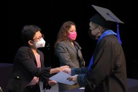 Preside Rectora María Lilia Cedillo graduación de alumnos de Biotecnología