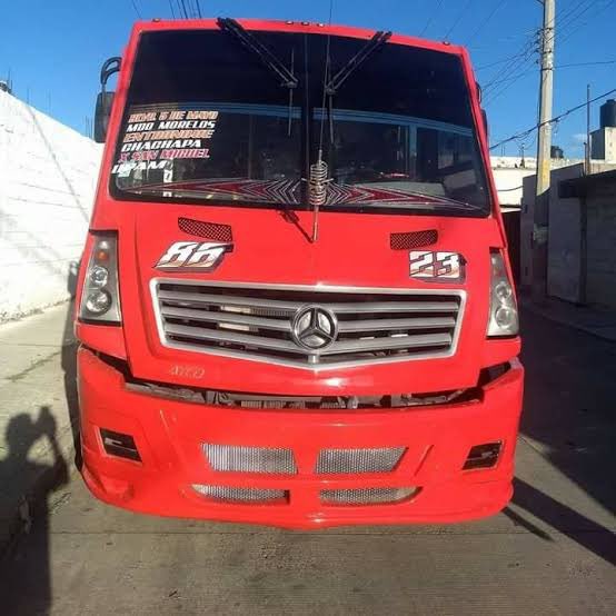 A punta de arma, sujetos asaltan a pasajeros de la ruta 86