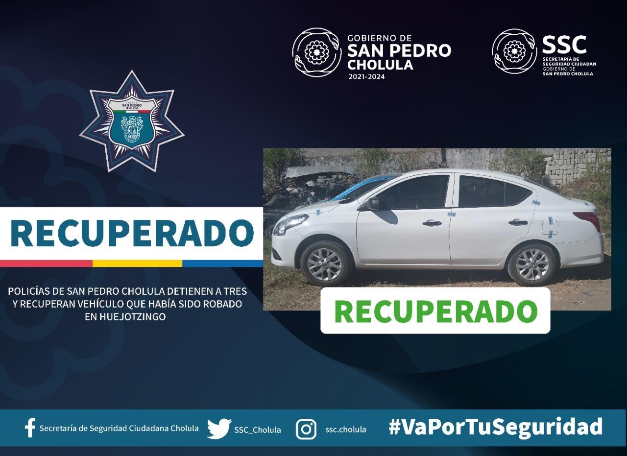 Policías de San Pedro Cholula detienen a tres y recuperan vehículo que había sido robado en Huejotzingo 