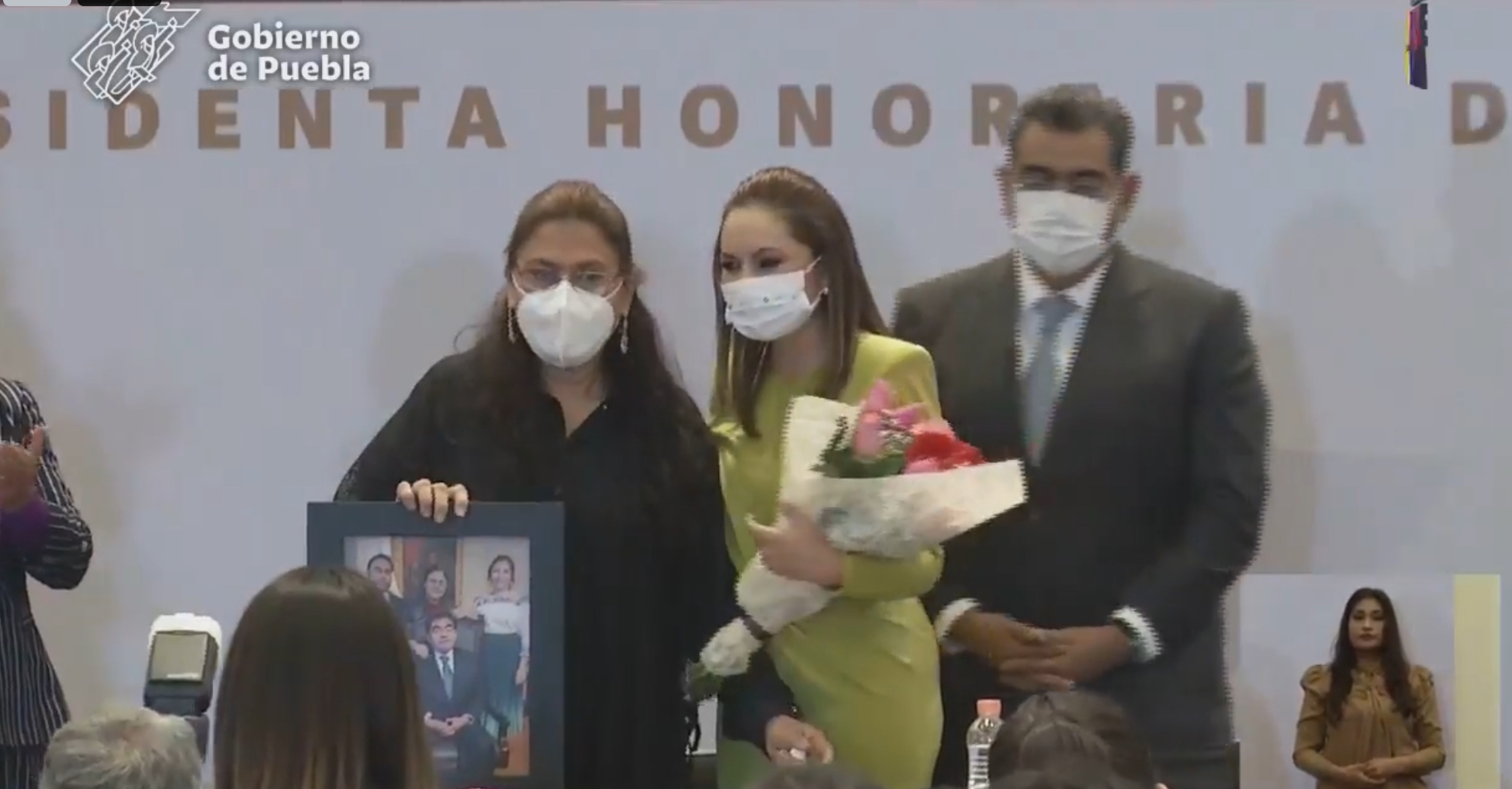 Reconocen a María del Rosario Orozco Caballero por su labor al frente del patronato del Sistema Estatal DIF al instaurar una política cercana a la gente