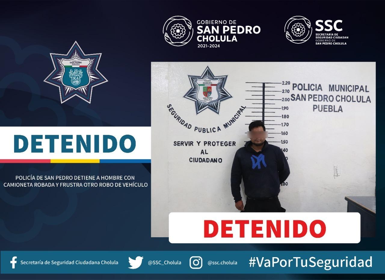 Policía de San Pedro Cholula detiene a hombre con camioneta robada y frustra otro robo de vehículo