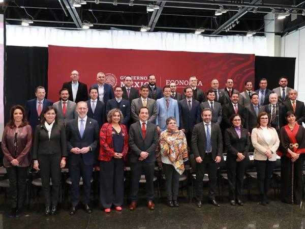 En reunión nacional, Olivia Salomón expone ventajas competitivas de Puebla para captar inversiones